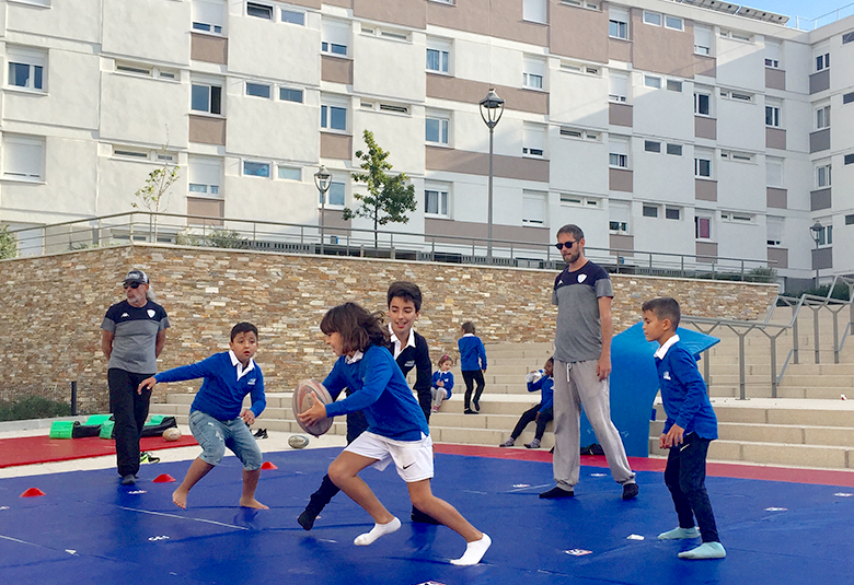 Les jeunes locataires découvrent le rugby et ses valeurs